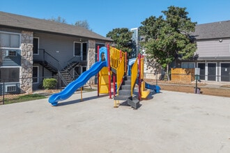 Moss Landing in San Antonio, TX - Foto de edificio - Building Photo