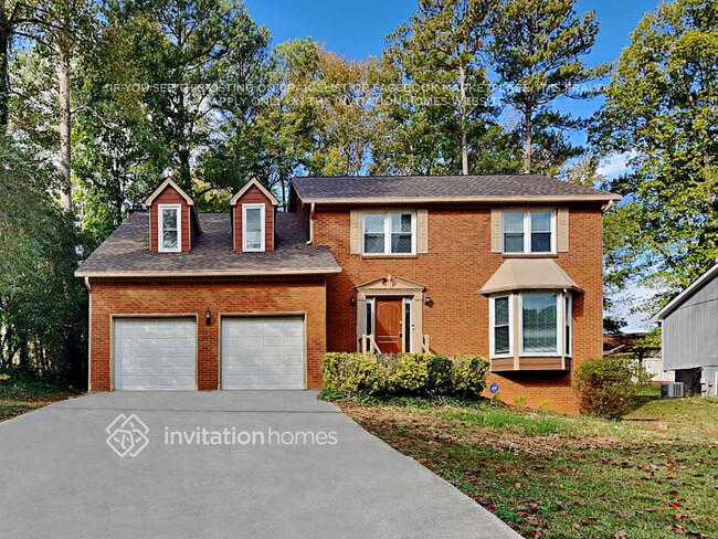 property at 1547 Golf Link Dr