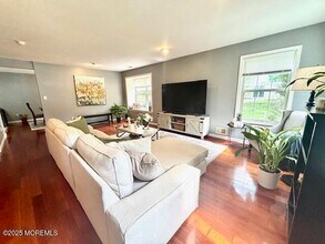 1053 Tarragon Ct in Morganville, NJ - Building Photo - Building Photo