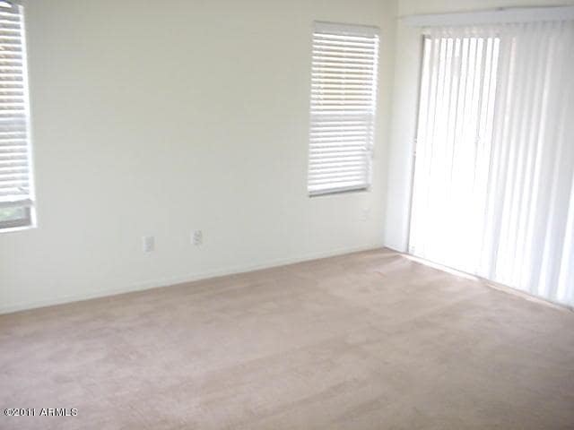 8005 W Lumbee St in Phoenix, AZ - Building Photo - Building Photo