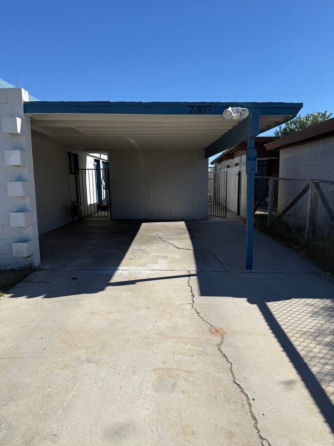 2307 Pardee Pl in Las Vegas, NV - Building Photo - Building Photo