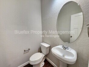 7907 Blackhawk Pass in San Antonio, TX - Building Photo - Building Photo