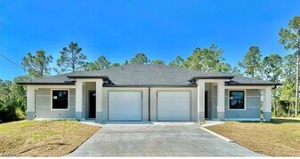 1005 W 12th St in Lehigh Acres, FL - Building Photo