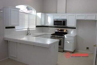 4506 Polo Jump Ct in Bakersfield, CA - Building Photo - Building Photo