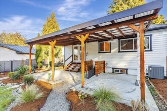 10231 1st Ave S, Unit B in Seattle, WA - Foto de edificio - Building Photo