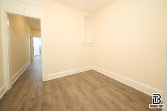1308 2nd Ave in New York, NY - Building Photo - Building Photo