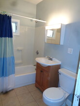 61 Grove St, Unit 1 in Belmont, MA - Building Photo - Building Photo