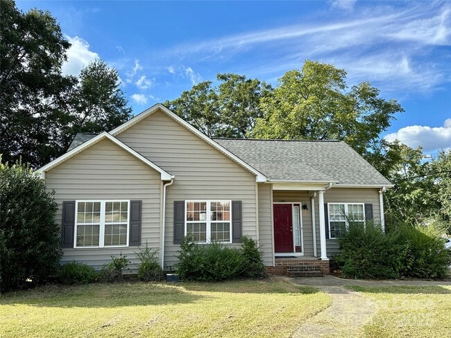 3351 Robinwood Rd