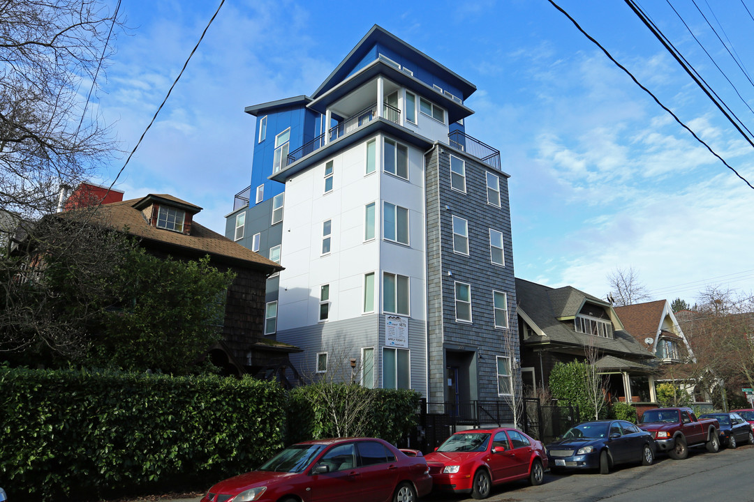 Cortena by aPodment Suites in Seattle, WA - Building Photo