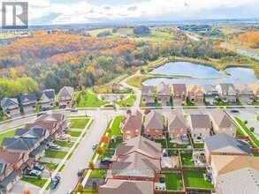 10 Harvest Hills Blvd in East Gwillimbury, ON - Building Photo - Building Photo