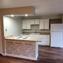 6536 Meadowview Ln in Watauga, TX - Building Photo - Building Photo