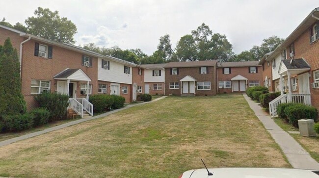 property at 1815 Henry Ave