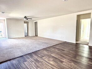 1008 Riverdale Cove in Jarrell, TX - Building Photo - Building Photo