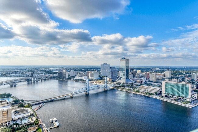 property at 1431 Riverplace Blvd