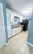 710 Autumnbrook Cir in Sherwood, AR - Foto de edificio - Building Photo