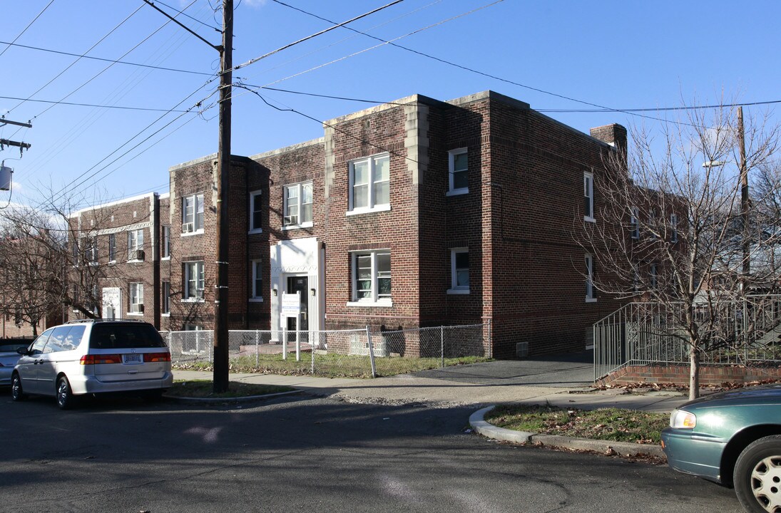 5514 1st St NW in Washington, DC - Building Photo