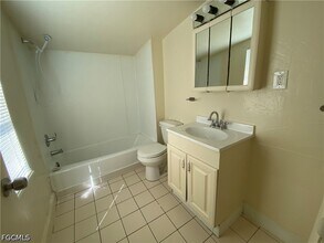 7656 Hart Dr in North Fort Myers, FL - Building Photo - Building Photo