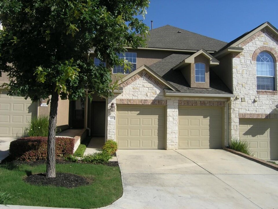 105 Aria Rdg in Lakeway, TX - Building Photo