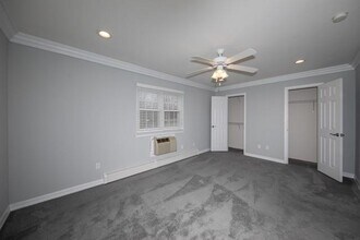 104 Easy St in Islip, NY - Building Photo - Building Photo