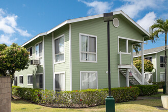 Mililani Parkway in Mililani, HI - Foto de edificio - Building Photo