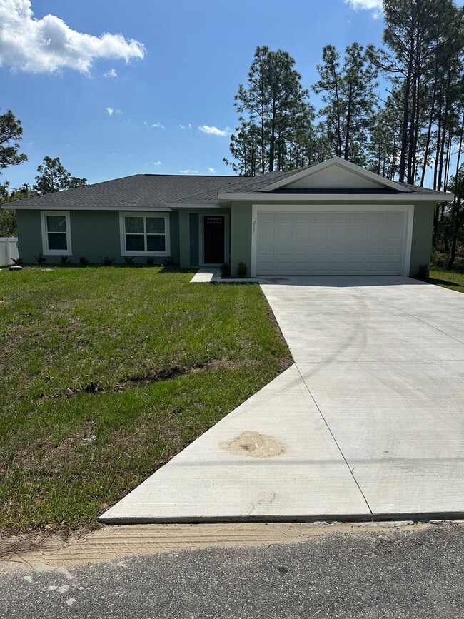 property at 211 Oak Ln Cir