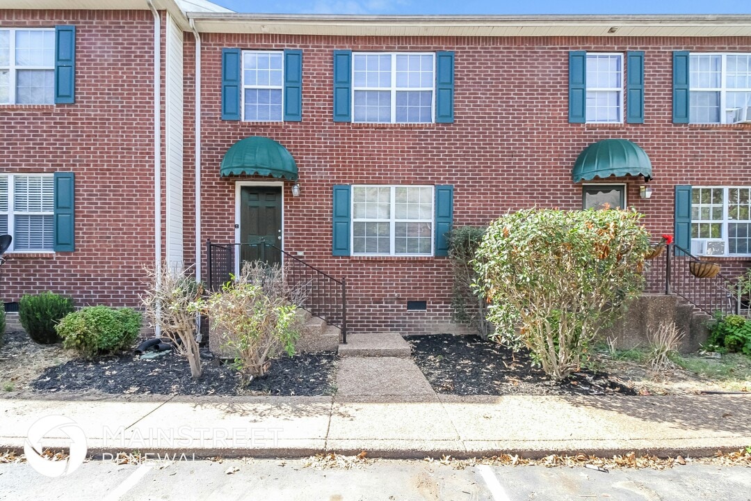 2940 Baby Ruth Ln in Nashville, TN - Building Photo