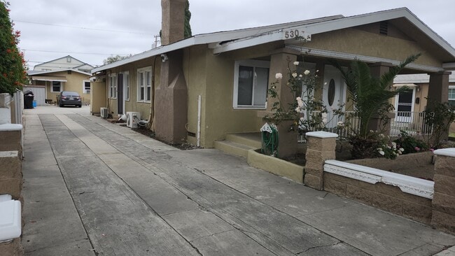 532 W Chestnut St in Anaheim, CA - Building Photo - Building Photo