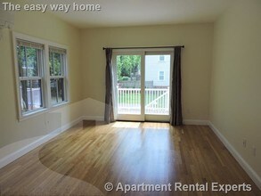 6 Emmons Pl, Unit 32 in Cambridge, MA - Foto de edificio - Building Photo