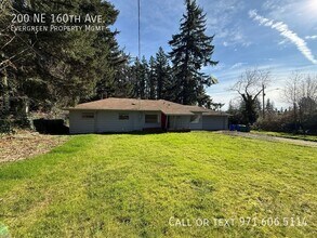 200 NE 160th Ave in Portland, OR - Building Photo - Building Photo