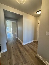 327 Rock Holw Rd in Harrah, OK - Foto de edificio - Building Photo