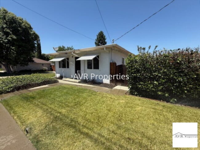 1426 College Ave in Livermore, CA - Building Photo - Building Photo