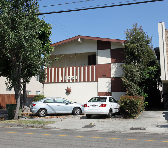 11661 Ohio Ave in Los Angeles, CA - Building Photo - Building Photo