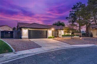 6521 Monterey Vista Ct in Las Vegas, NV - Building Photo - Building Photo