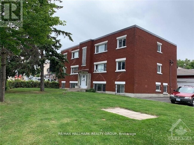 property at 1064-1064 Merivale Rd