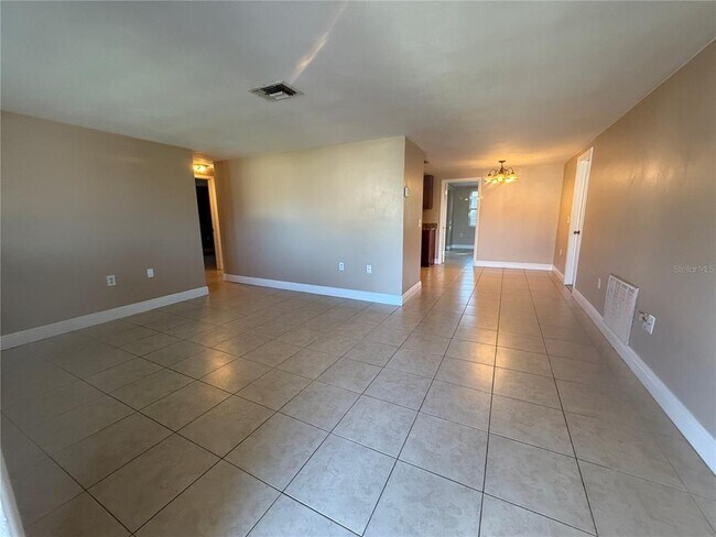 5202 School Rd in New Port Richey, FL - Building Photo - Building Photo