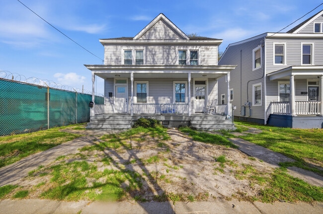 821 Mt Vernon Ave in Portsmouth, VA - Building Photo - Building Photo