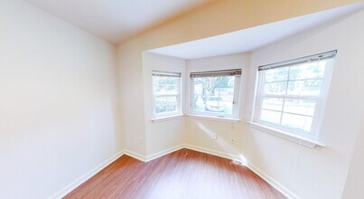 1653 Mayhew St in Tallahassee, FL - Building Photo - Building Photo
