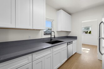 3835 Ocean View Blvd in San Diego, CA - Building Photo - Building Photo