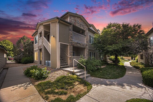 9961 E Idaho Cir in Aurora, CO - Building Photo - Building Photo