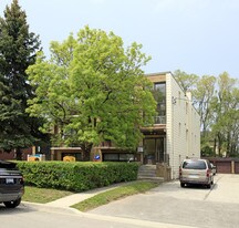 22-24 Meadowbrook Rd Apartments