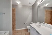 718 3rd St NE photo'