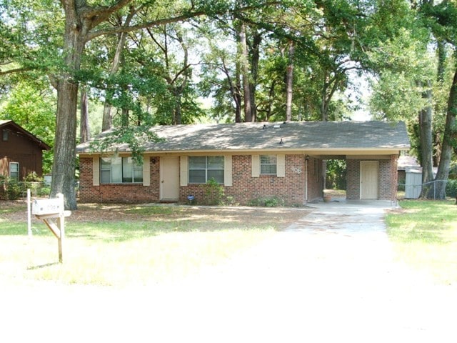 906 Belleview Cir W in Beaufort, SC - Building Photo