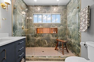 422 24th St N in St. Petersburg, FL - Building Photo - Building Photo