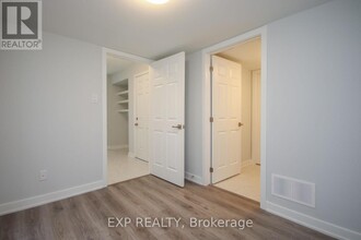 81 Ballinora Ln. in Ottawa, ON - Building Photo - Building Photo