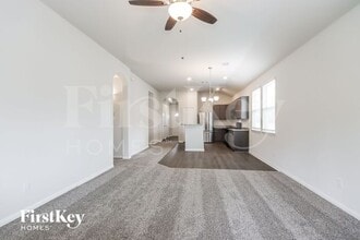 11020 Patriot Ct in Cleveland, TX - Building Photo - Building Photo