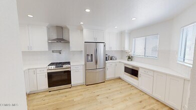 416 Shoreview Dr in Port Hueneme, CA - Building Photo - Building Photo
