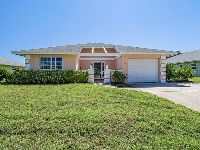 105 Grove Island Cir in Vero Beach, FL - Building Photo - Building Photo