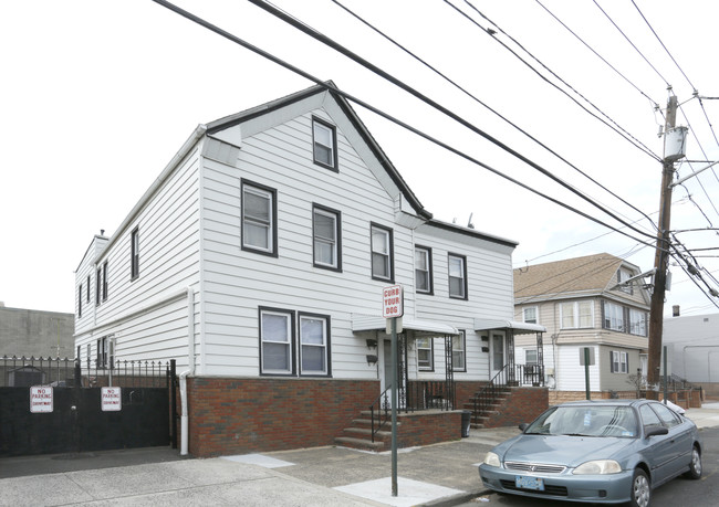 634-636 4th Ave in Elizabeth, NJ - Building Photo - Building Photo