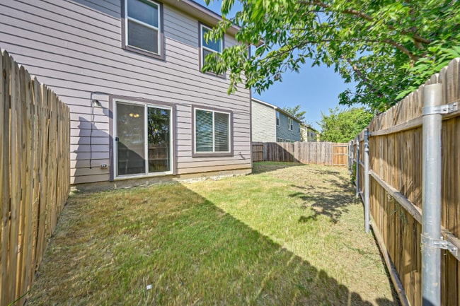 4504-4506 Alamosa St, Unit 4506 in Fort Worth, TX - Foto de edificio - Building Photo