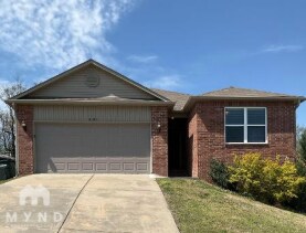 property at 2001 Honeycomb St